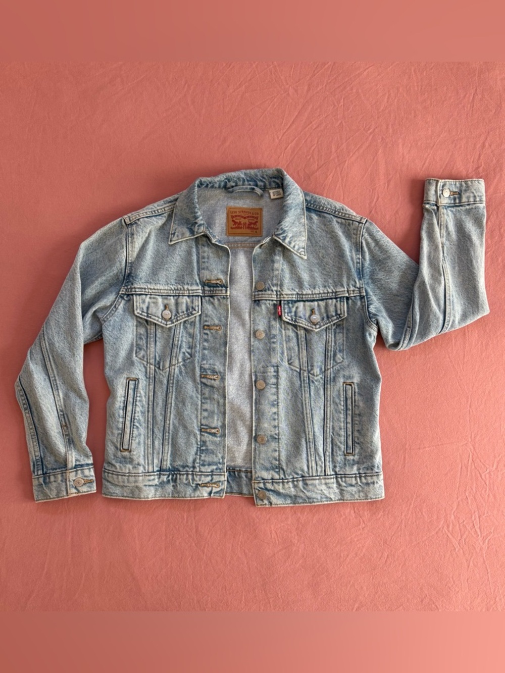 Levi's Trucker Light Wash Denim Jacket size Small